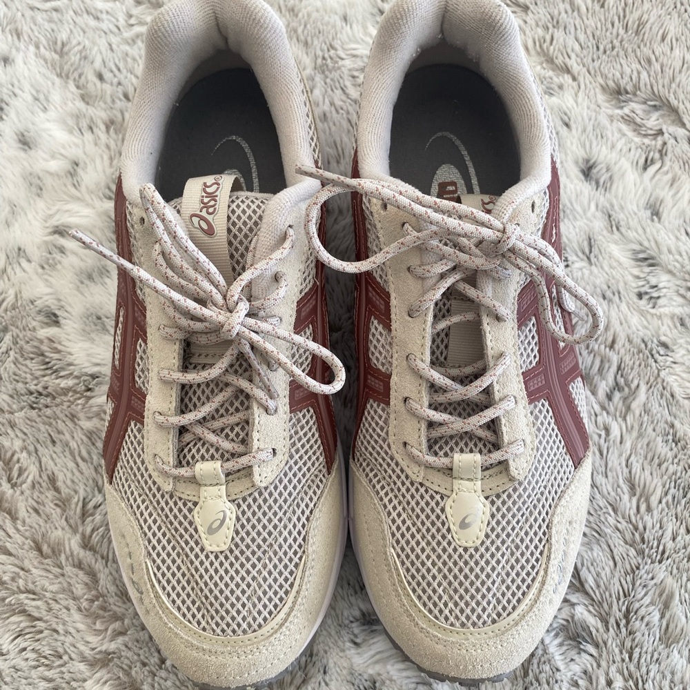 ASICS Beige and Burgundy Mesh Running Shoes